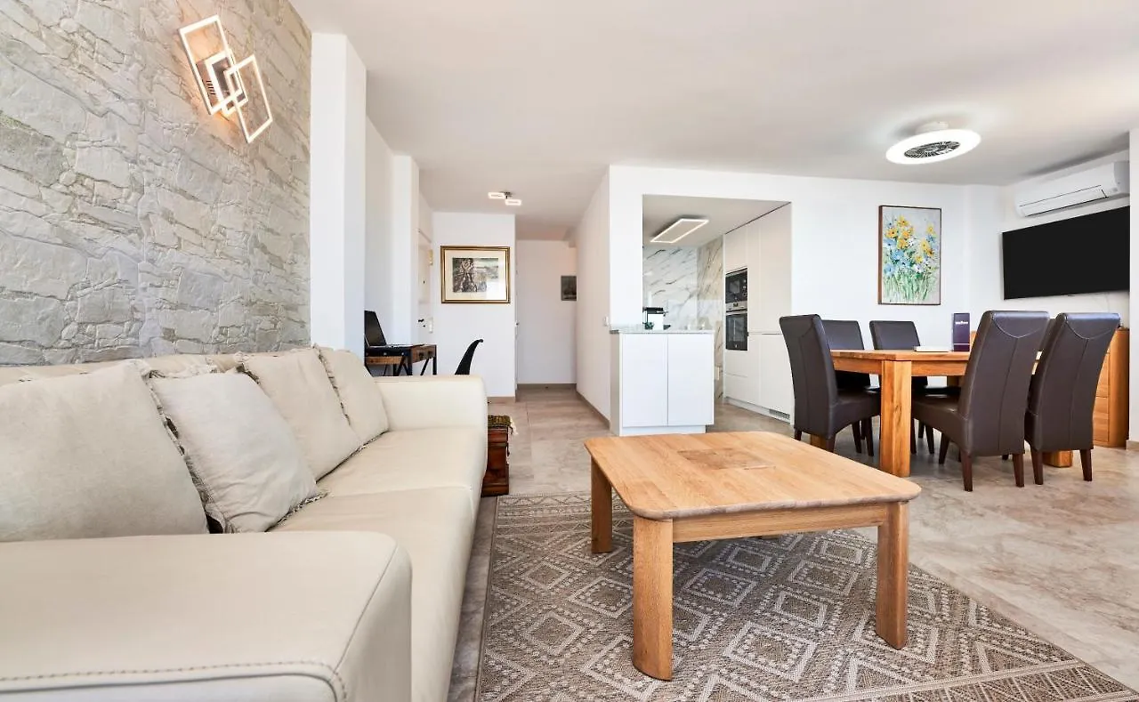 Apartamento Torre Bona - Seafront, 10 Meters From The Beach! Son Servera   Son Servera (Mallorca)